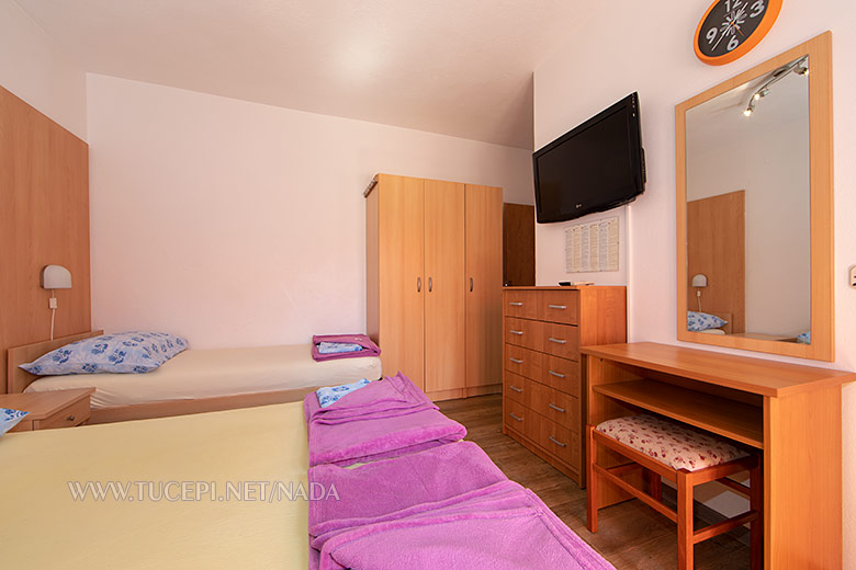 Apartments Nada, Tučepi - bedroom