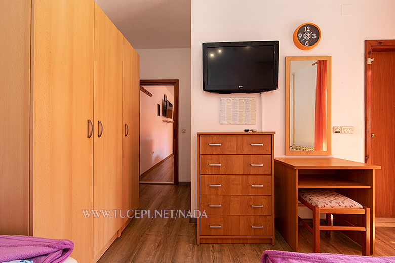 Apartments Nada, Tučepi - bedroom