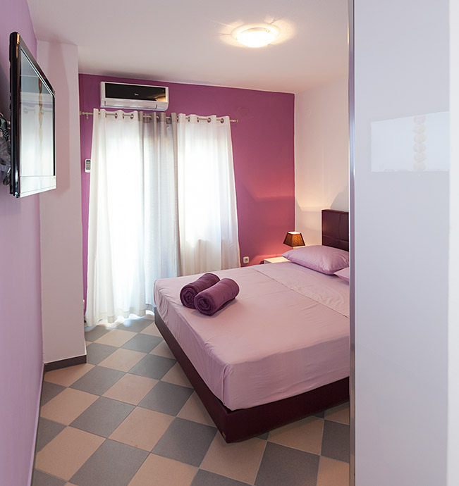 Apartments Čobrnić, Tučepi - bedroom