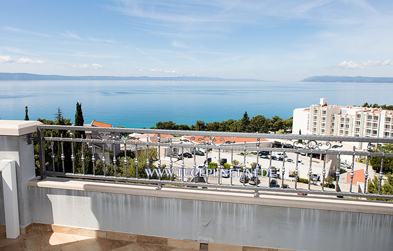 apartments Nede, Ante Grubišić, Tučepi - sea view from balcony in the morning