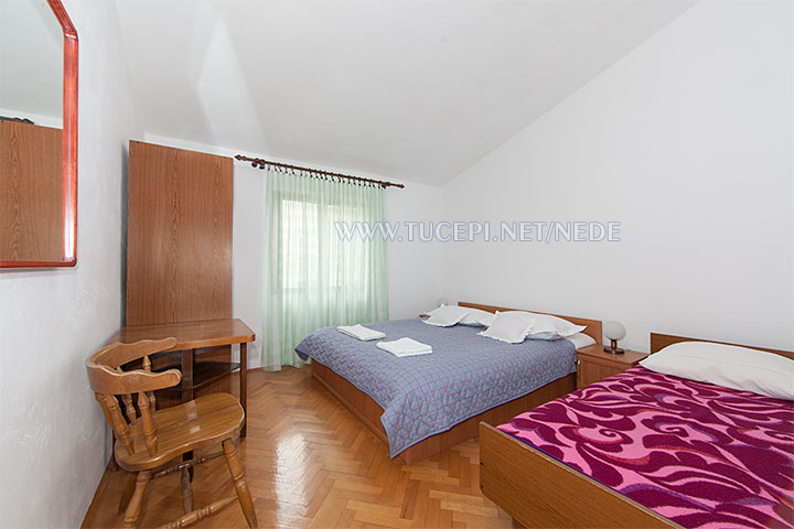 apartments Nede, Ante Grubišić, Tučepi - bedroom