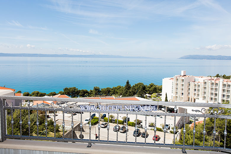 apartments Nede, Ante Grubišić, Tučepi - balcony with sea view