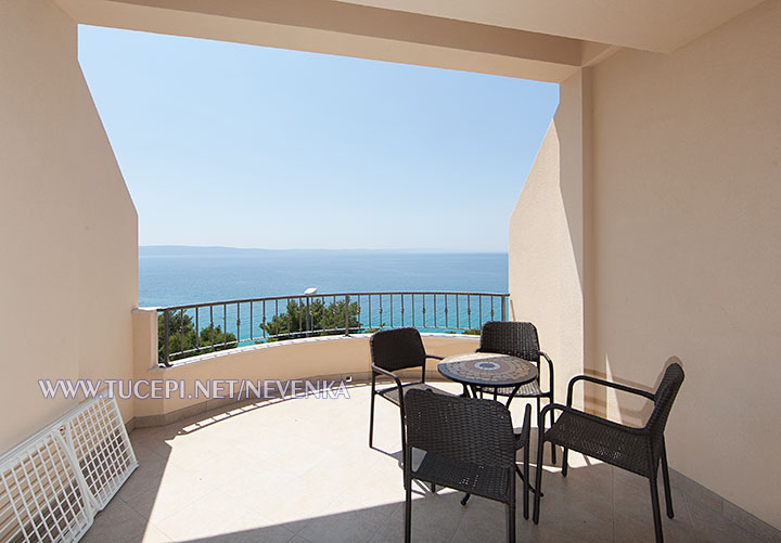 Apartments Nevenka, Tučepi - terrace with sea view