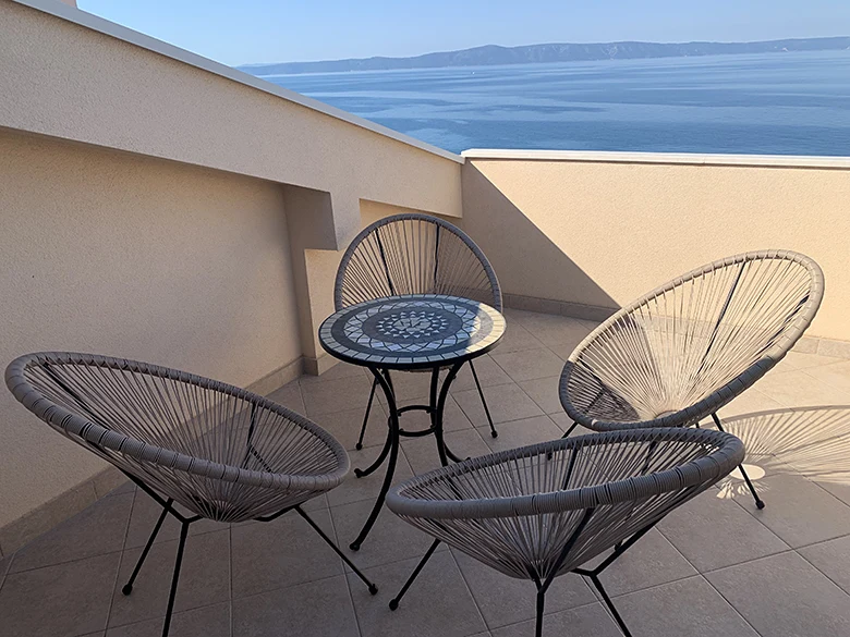 Apartments Nevenka, Tučepi -balcony with sea view