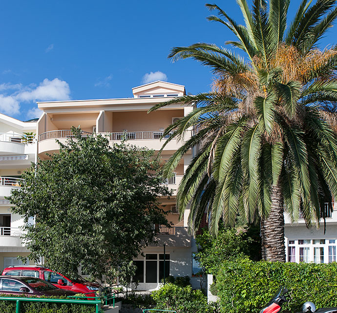 Tučepi, apartments Nevenka, house