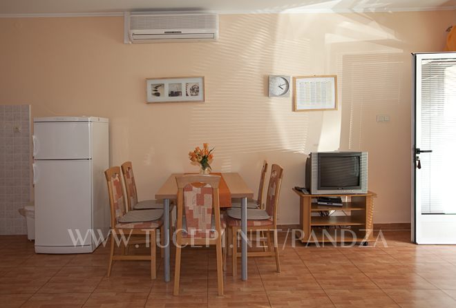 Apartments Pandža, Tučepi - dining room