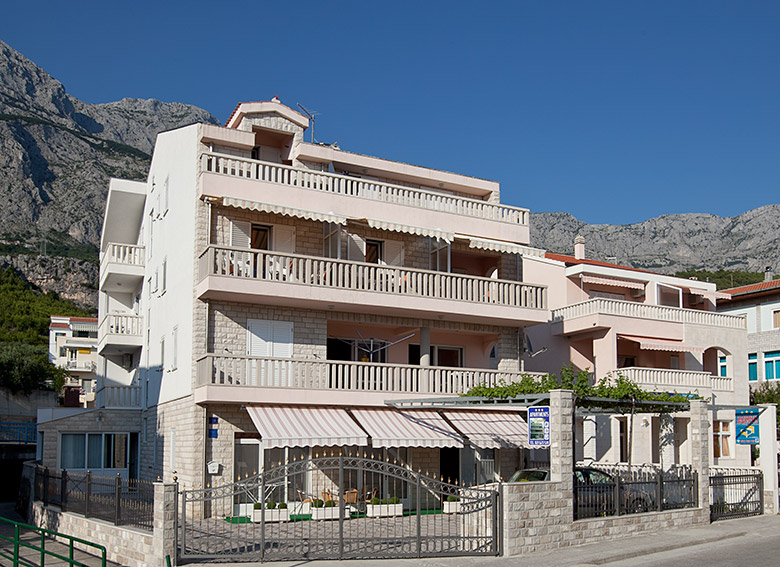 apartments Pandža, Tučepi - house