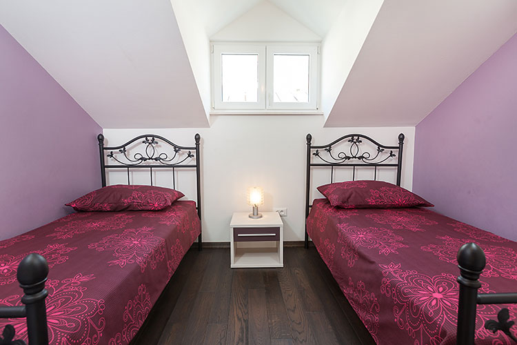 Apartments Pašalić, Tučepi - bedroom