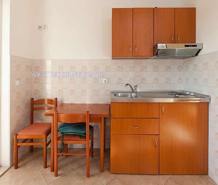 Apartments Pavica, Tučepi - kitchen