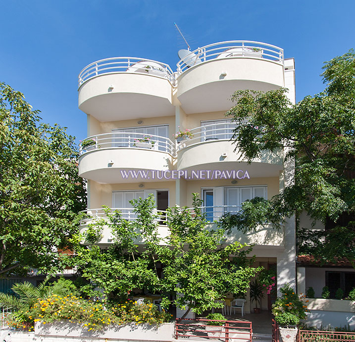 Apartments Pavica, Tučepi, house