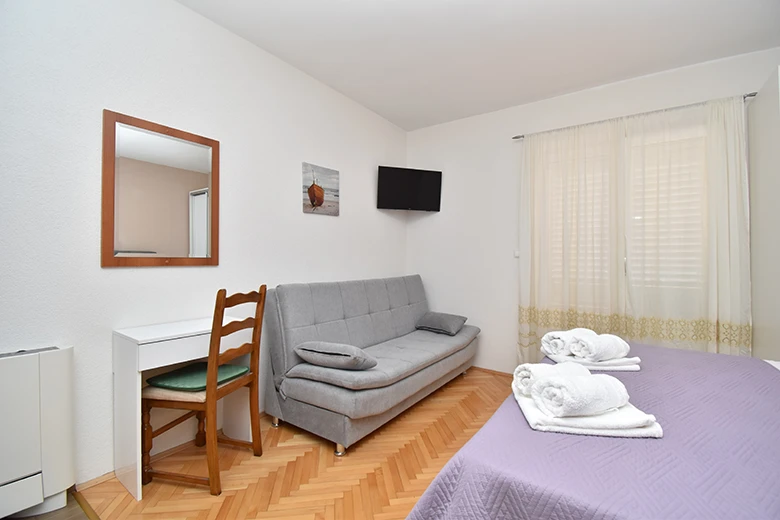 Tučepi, apartments Marija - bedroom