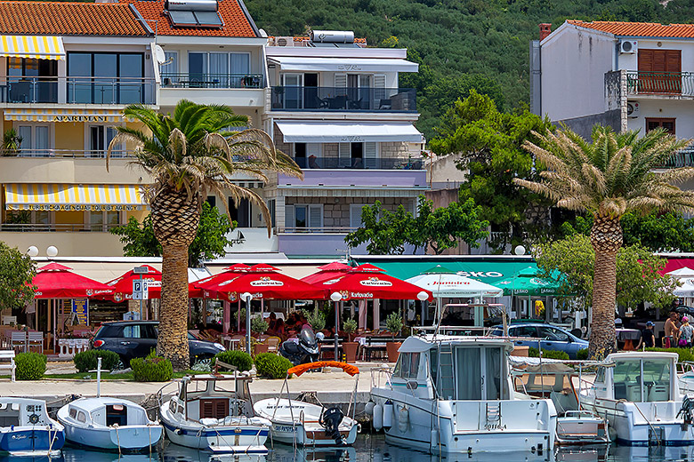 apartments Riva, Tučepi - house, view from marina