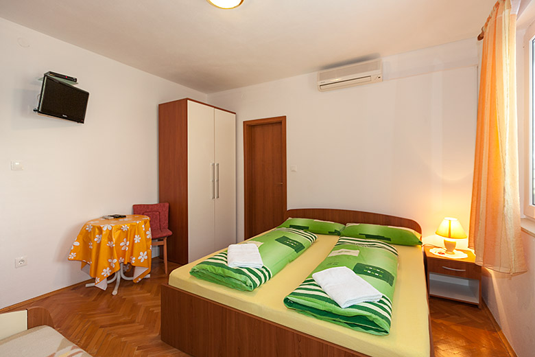 Apartments Rosemarie, Tučepi - Schlaffzimmer