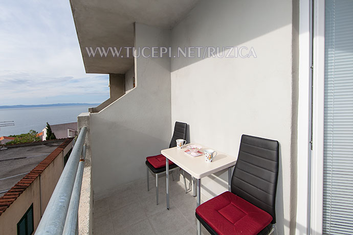 balcony with sea view - Balkon mit Meerblick in Tučepi