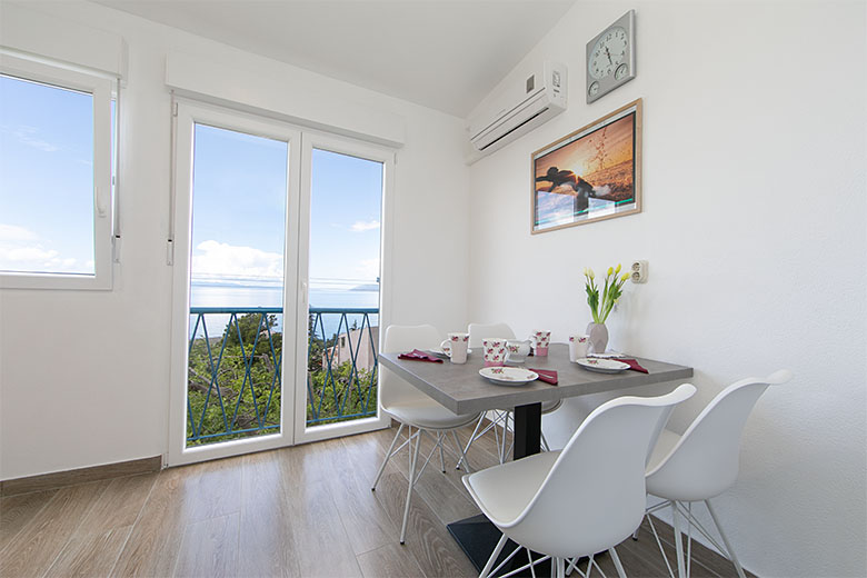 Apartments Ružica, Tučepi - dining room