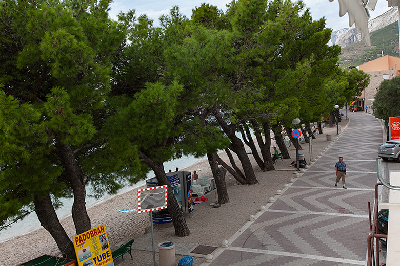 Apartments Sandra, Tučepi - promenade