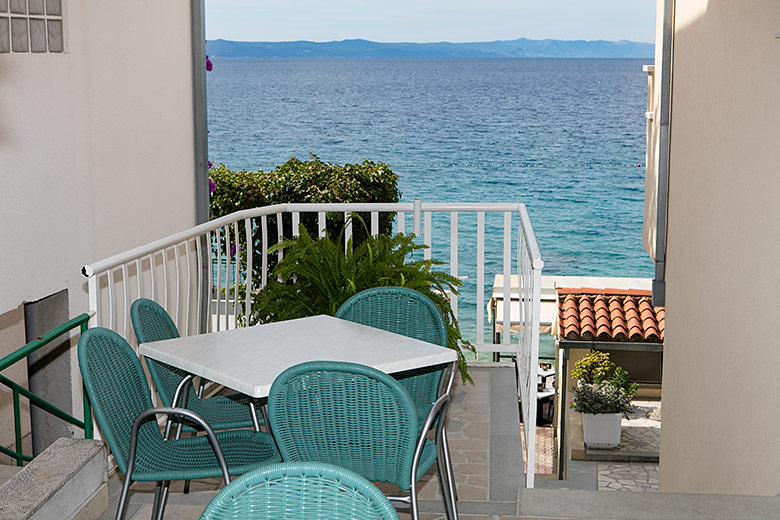 veranda - Apartments Marija Šarić, Tučepi