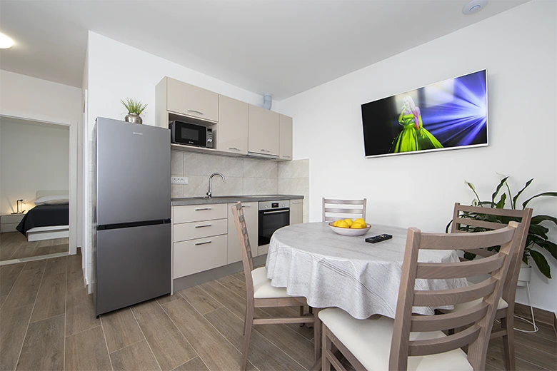 dining room - Apartments Marija Šarić, Tučepi