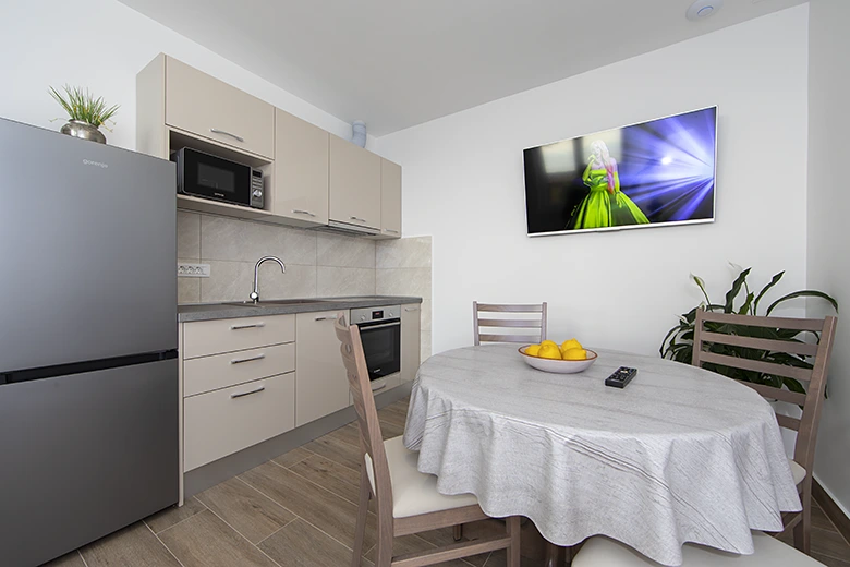 dining room - Apartments Marija Šarić, Tučepi