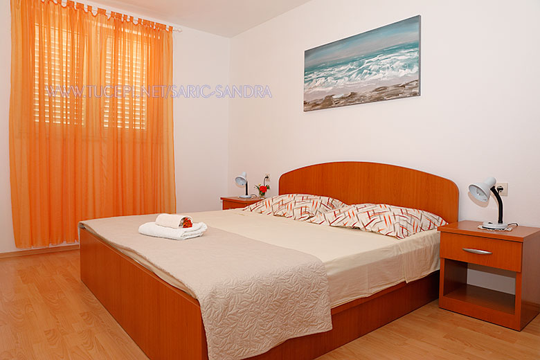 Apartments Sandra Šarić, Tučepi - bedroom