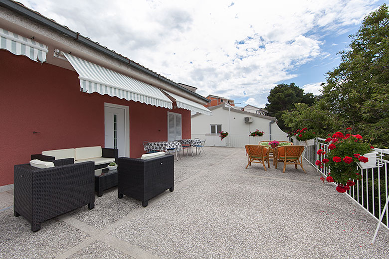 very large terrace, Apartments Maja Ševelj, Tučepi