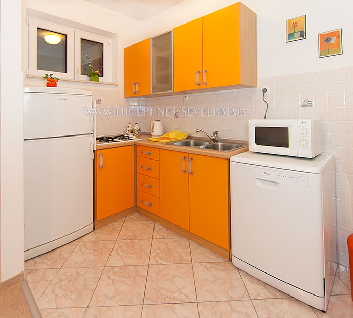 kitchen - apartments Maja Ševelj, Tučepi