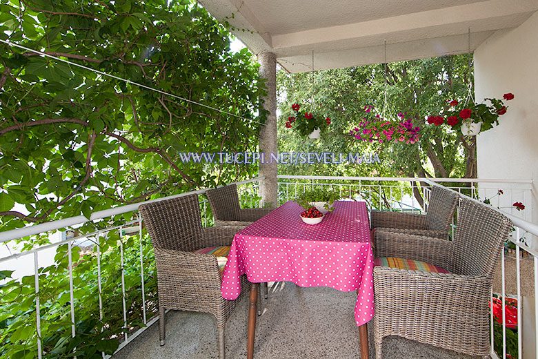 terrace - apartments Maja Ševelj, Tučepi