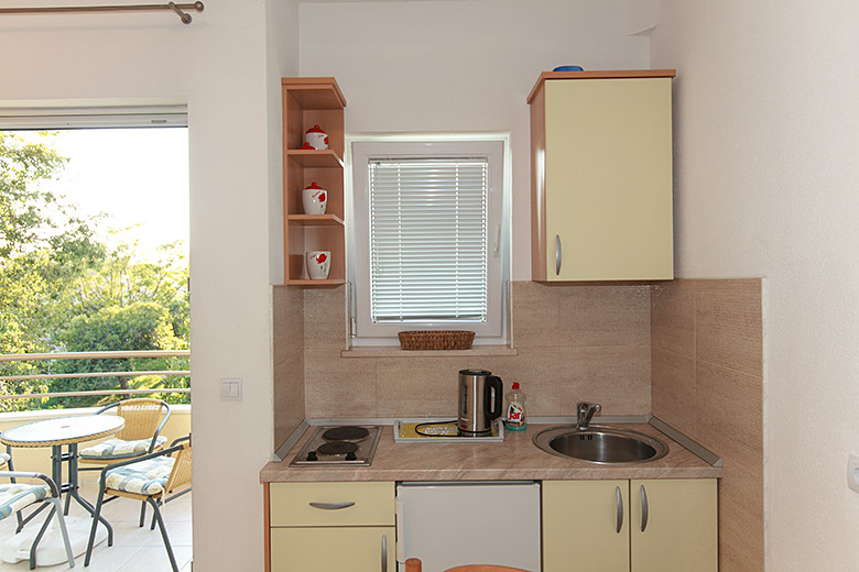 Apartments Silva, Tučepi - kitchen