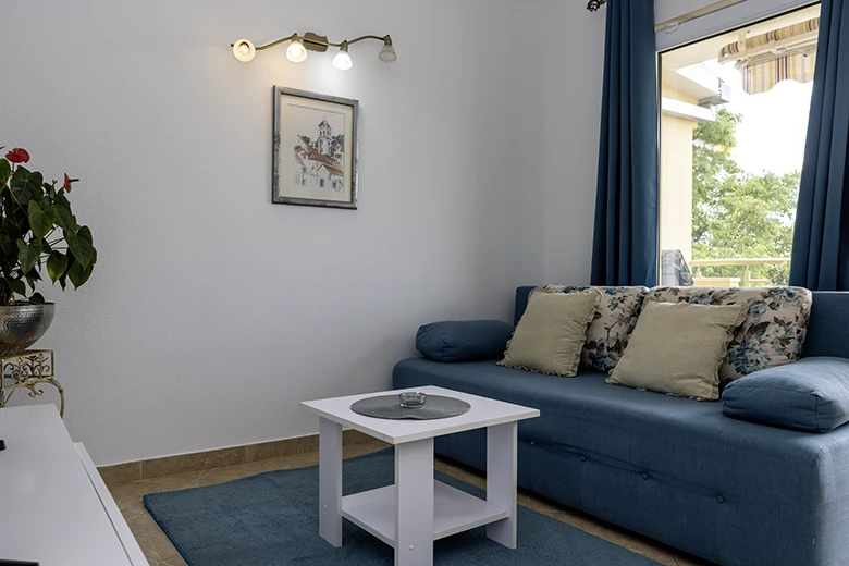 Apartments Silva, Tučepi - living room