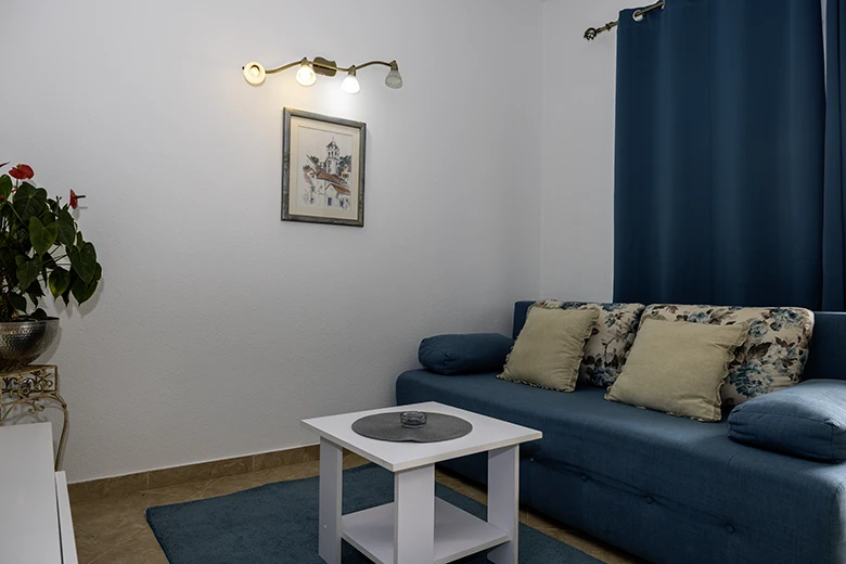 Apartments Silva, Tučepi - living room