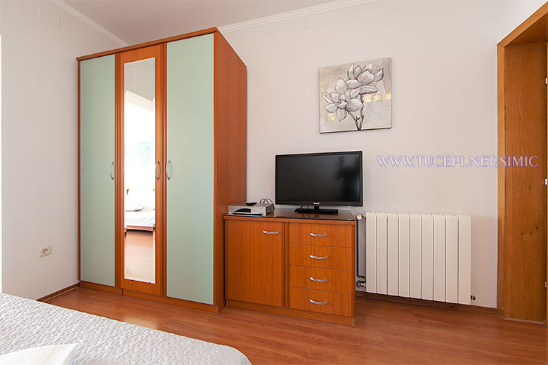 Apartments Šimić, Tučepi - bedroom