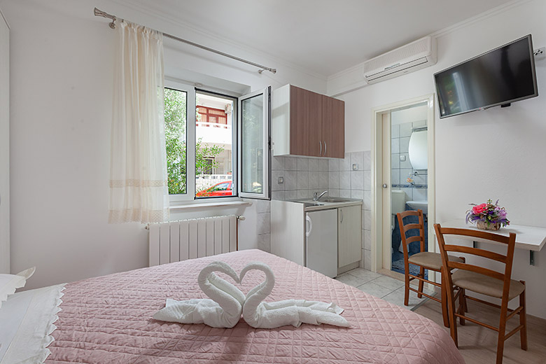 Apartments Šimić, Tučepi - bedroom