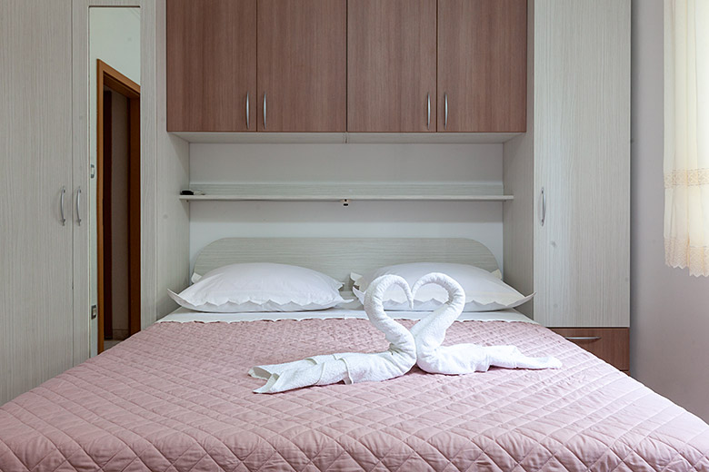 Apartments Šimić, Tučepi - bedroom