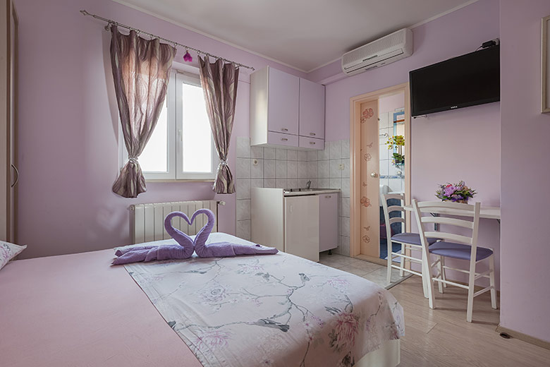 Apartments Šimić, Tučepi - bedroom