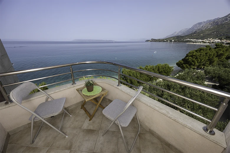 Apartments Šimić, Tučepi - balcony with sea view