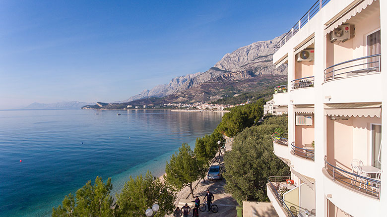 Villa Šimić, Tučepi, balconies with sea view