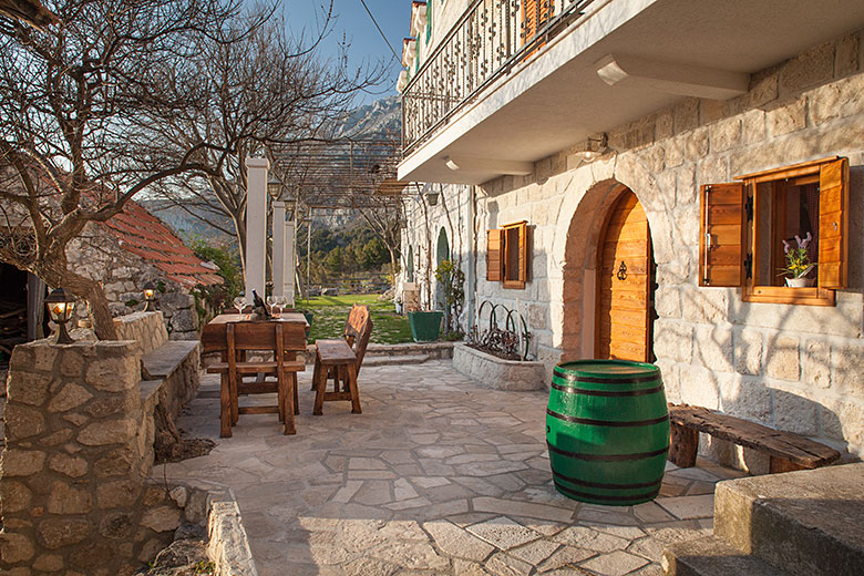 Villa Albina, Tučepi - outdoor table