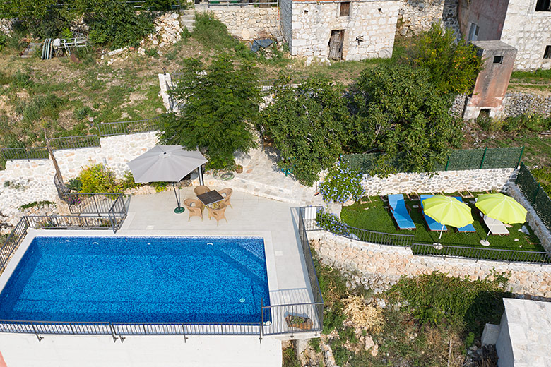 Villa Stina, Tučepi - pool, aerial view