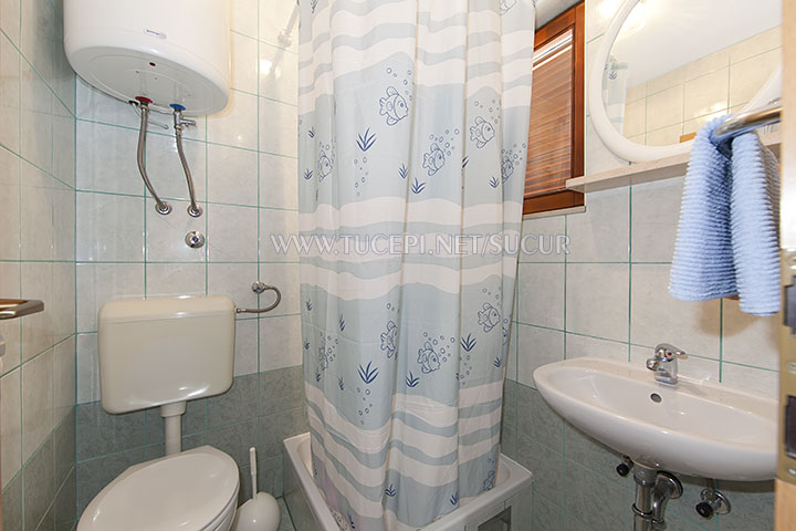 Apartments Šućur, Tučepi - bathroom