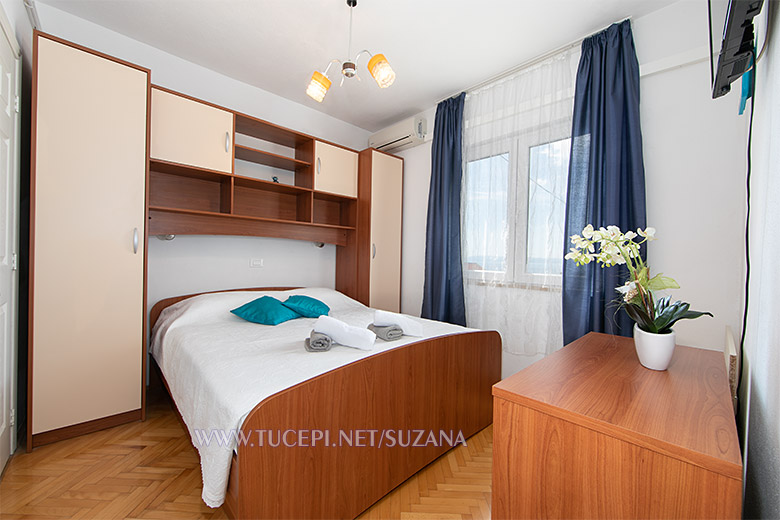 apartments Suzana, Tuepi - bedroom