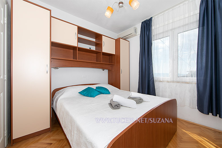 apartments Suzana, Tuepi - bedroom