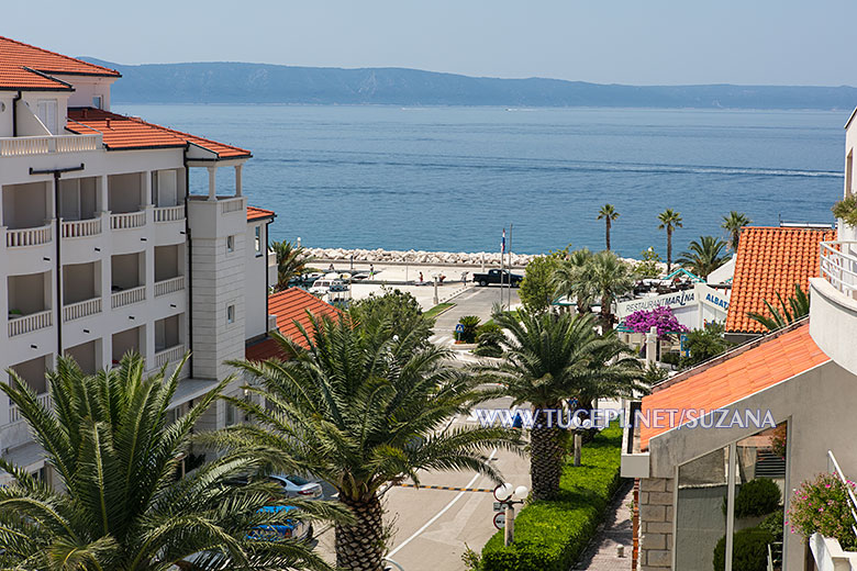 apartments Suzana, Tuepi - sea view from stairs