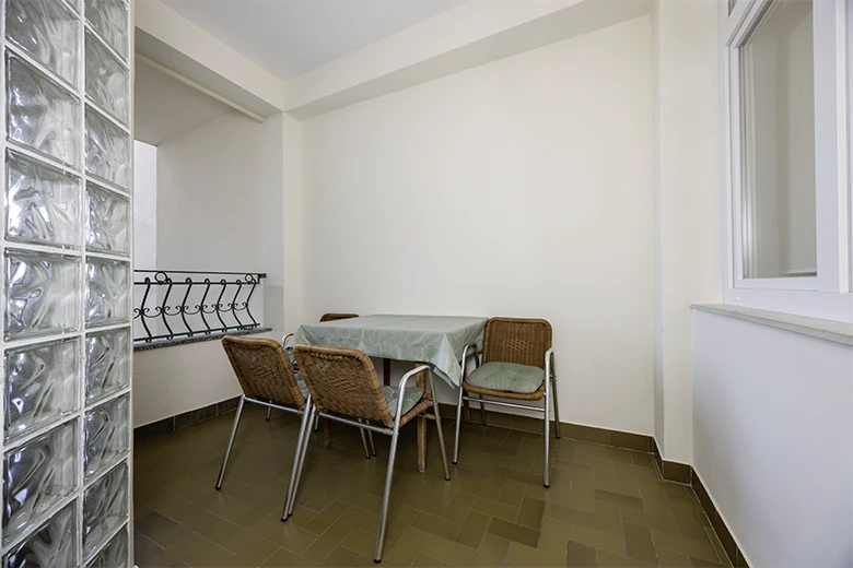 balcony with sea view