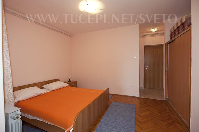 Apartments Sveto, Tučepi - bedroom