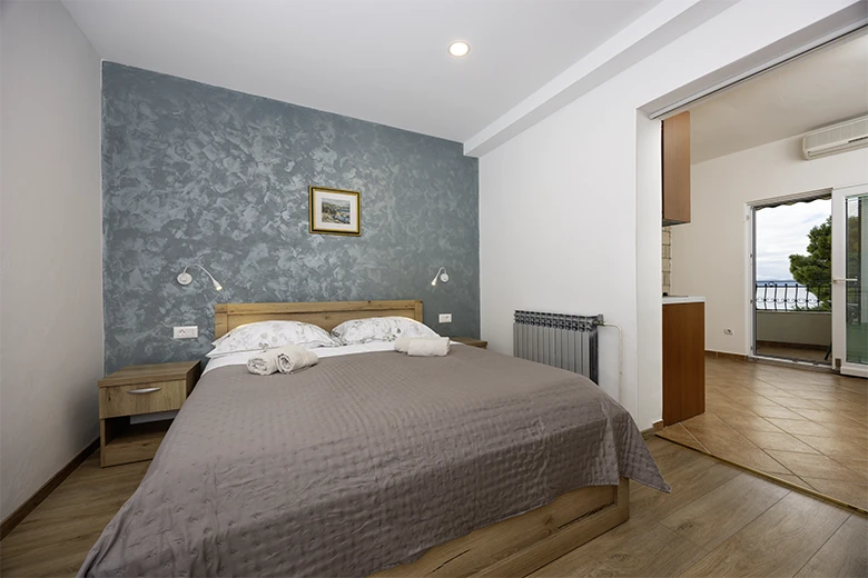 Apartments Caluna, Tučepi - bedroom