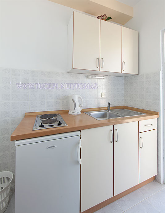 Apartments Tomaš, Tučepi - kitchen