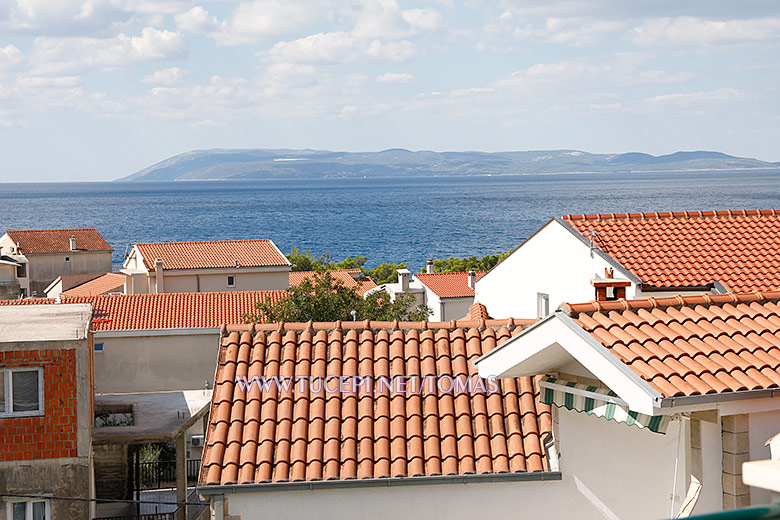 Apartments Tonći Tomaš, Tučepi - terrace with sea view