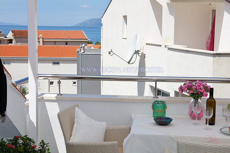 Apartments Trostel, Tučepi - terrace with sea view