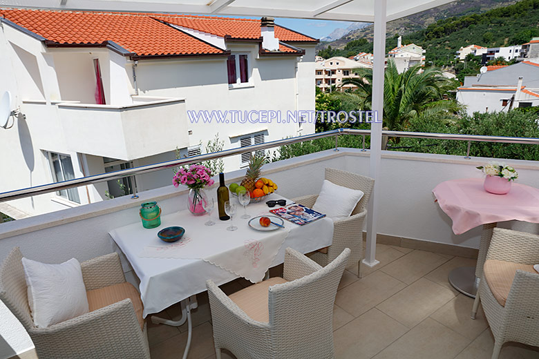 Apartments Trostel, Tučepi - terrace with sea view