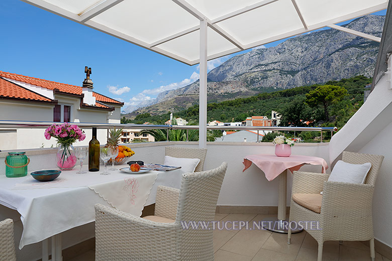 Apartments Trostel, Tučepi - terrace with sea view